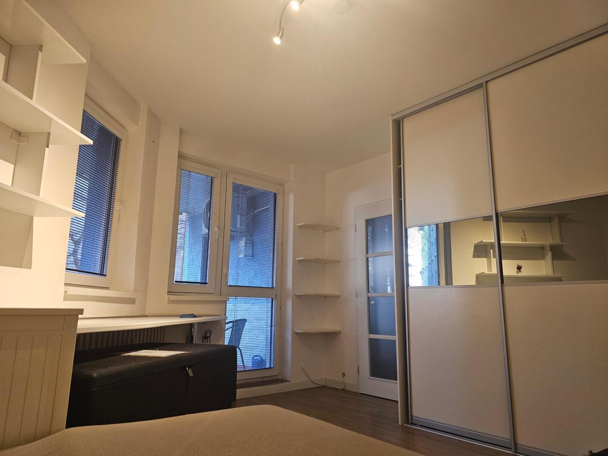 Huge Apartment Next To Train Station Close To The City Center Bratislava Exterior foto
