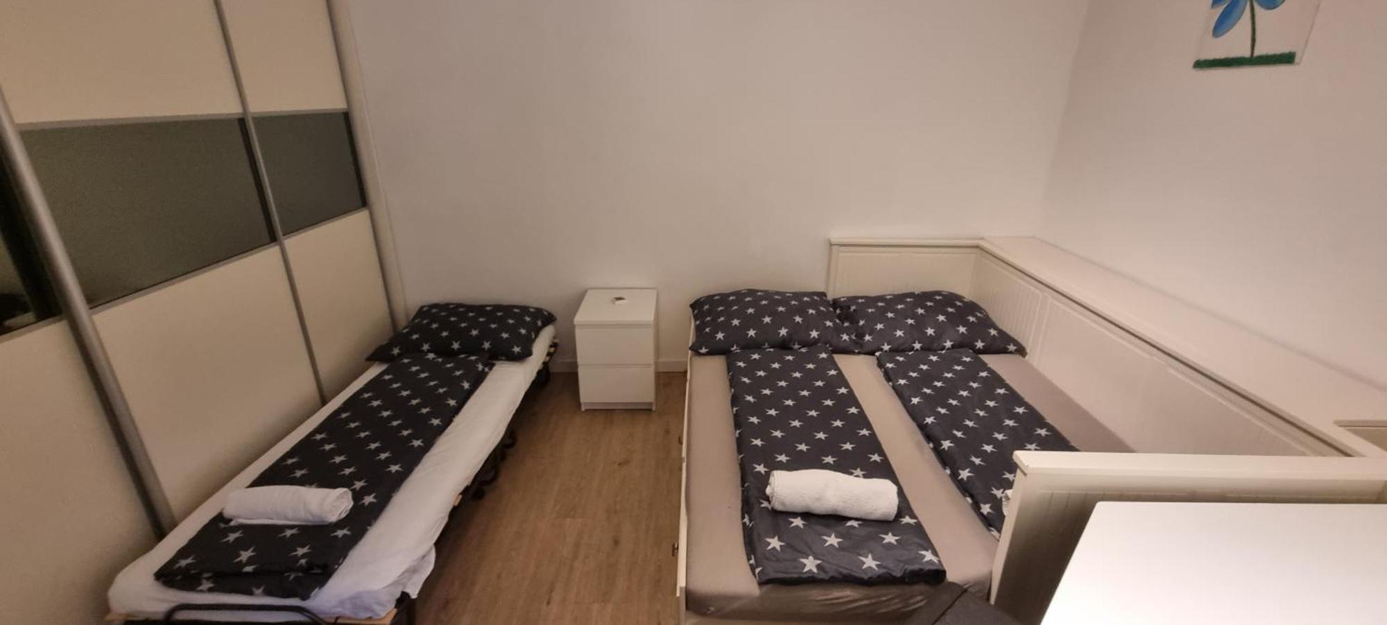 Huge Apartment Next To Train Station Close To The City Center Bratislava Exterior foto